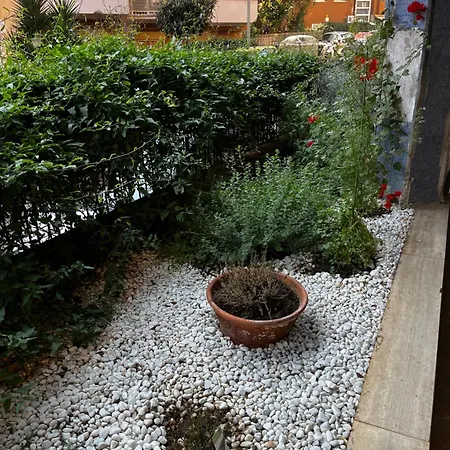 Casetta Romana Apartment *